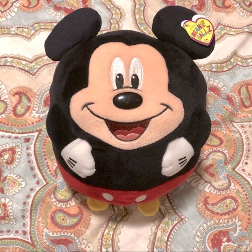 Round Mickey Disney beanie balls toy